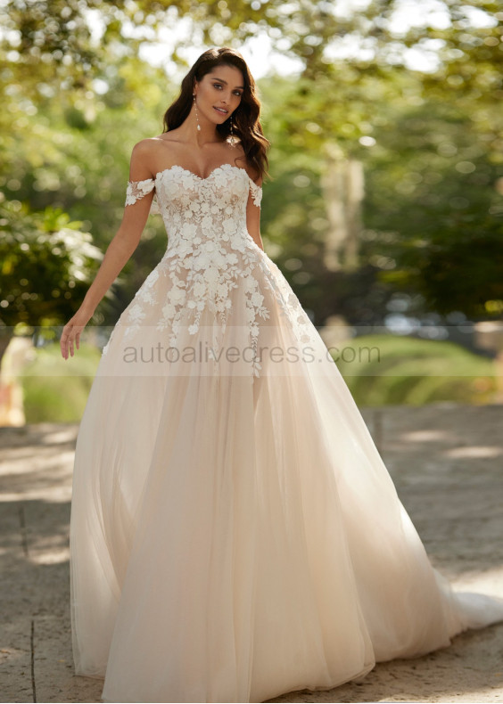 Delicate Lace Tulle Floral Fairytale Wedding Dress Delicate Lace Tulle Floral Fairytale Wedding Dress